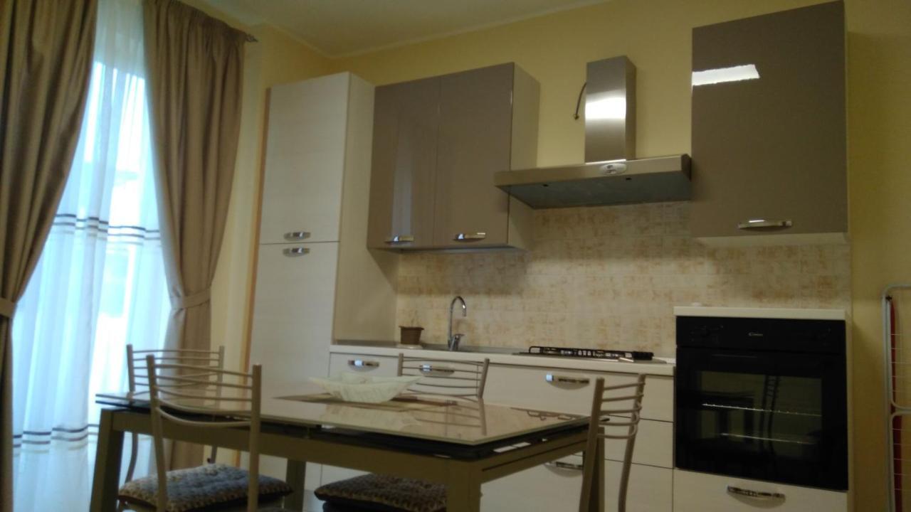Via Ziino 70 Appartement Oliveri Buitenkant foto