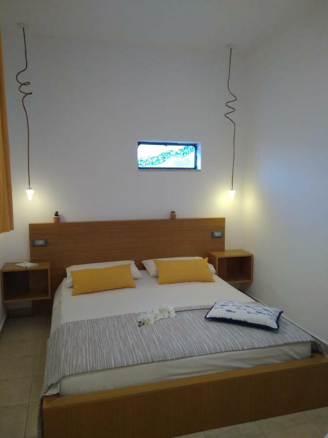 Via Ziino 70 Appartement Oliveri Buitenkant foto