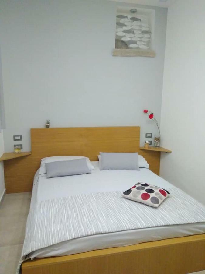 Via Ziino 70 Appartement Oliveri Buitenkant foto